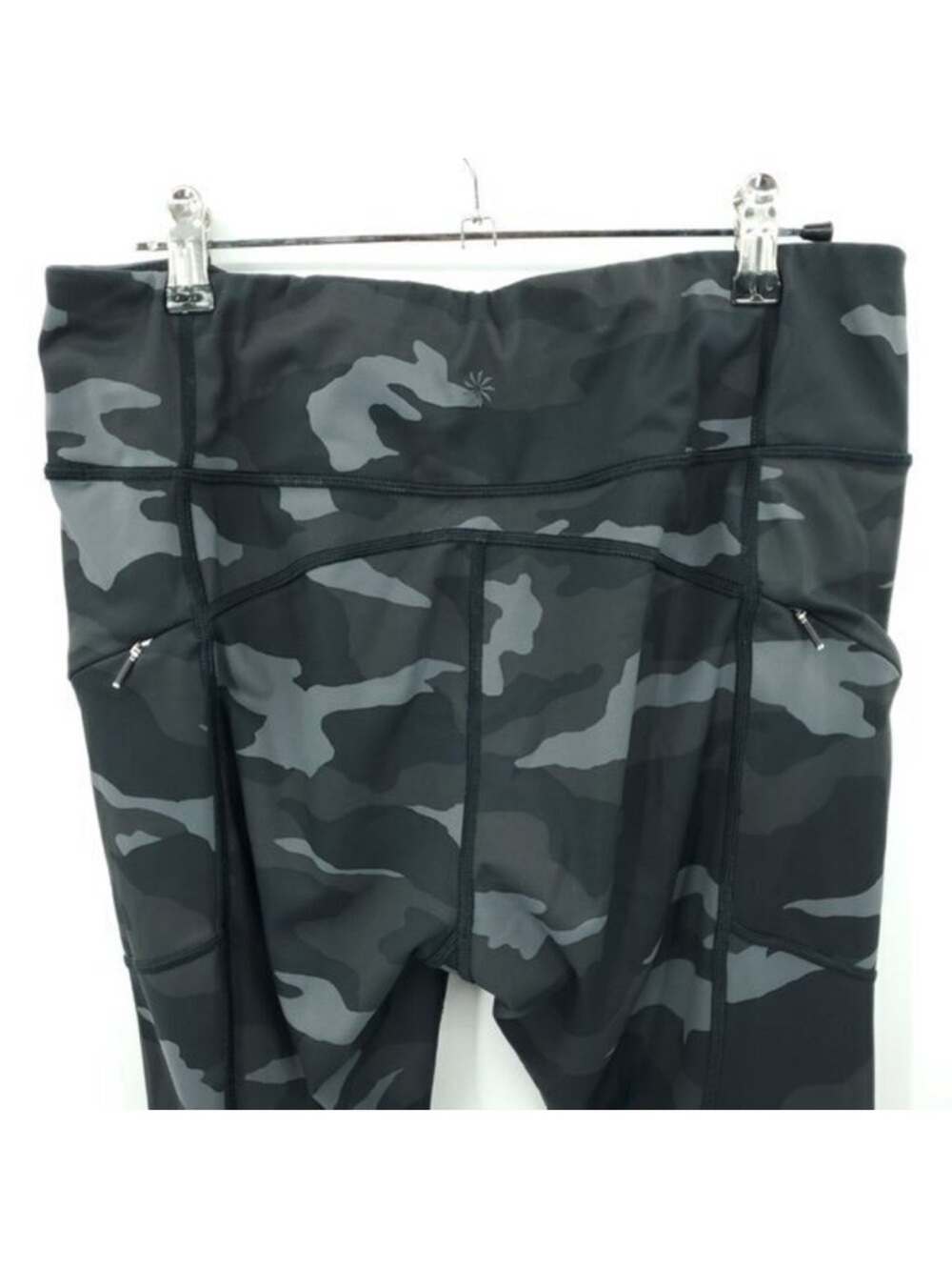 Athleta Camo Contender 7/8 Tight Legging L Powerlift Black/Gray Camo - Picture 8 of 14
